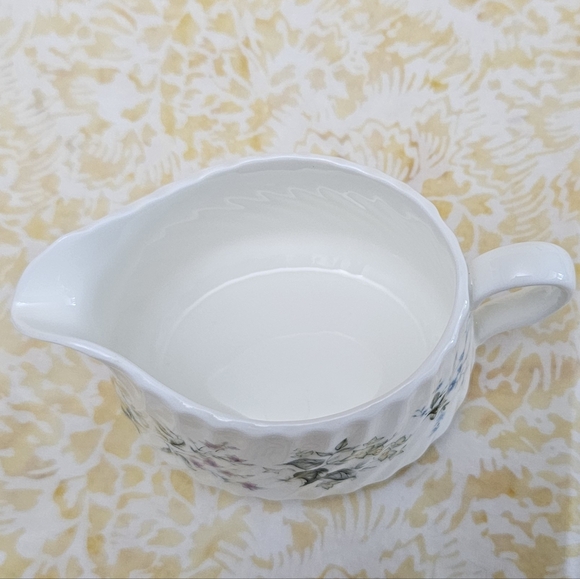 Reduced Price! Minton Spring Valley Cream & Sugar Set - Picture 12 of 13